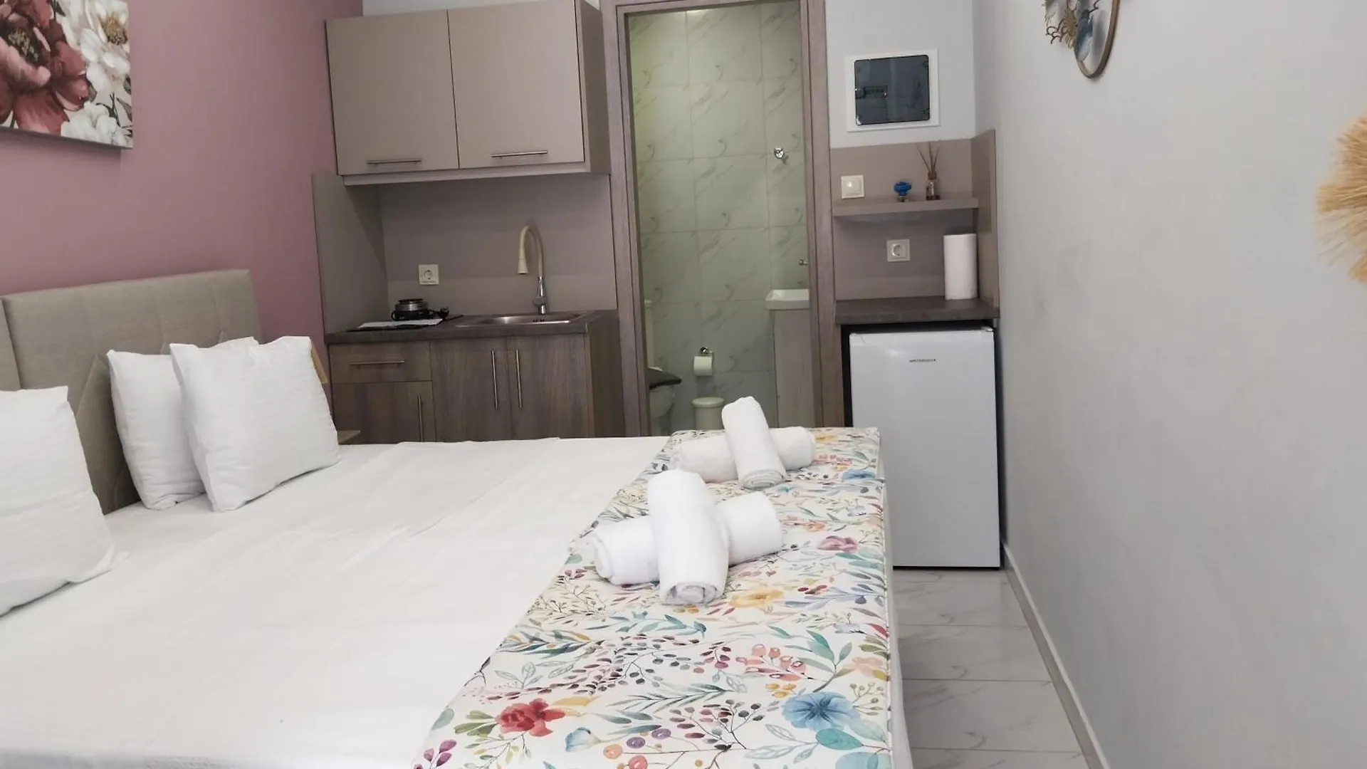 Aparthotel Studios Aigialos Peraia  Greece