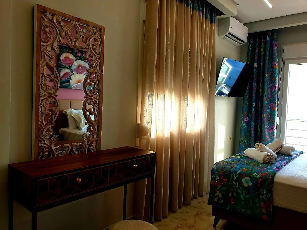 Studios Aigialos Peraia  Aparthotel